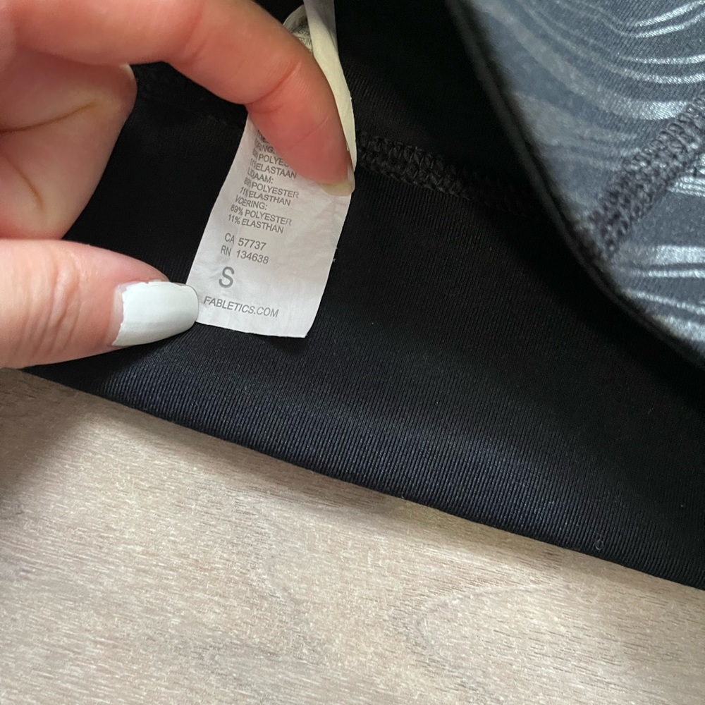Fabletics Outfit - Picture 4 of 7
